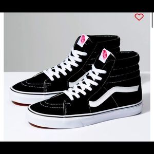 Black Sk8-Hi Top Vans